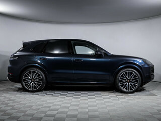 2024 Porsche Cayenne Turbo E-Hybrid III Рестайлинг, синий, 14990000 рублей, вид 4