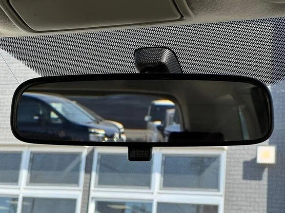 2017 Toyota ISis I Рестайлинг, чёрный, 1090333 рублей - вид 35