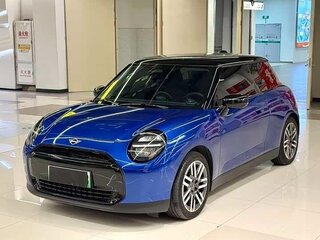 2024 Mini Hatch Cooper Electric E IV (F65/F66/J01), синий, 2790000 рублей, вид 1