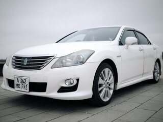 2009 Toyota Crown XIII (S200), белый, 1880000 рублей, вид 1