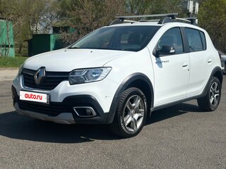 2022 Renault Sandero Stepway II Рестайлинг, белый, 600000 рублей, вид 1