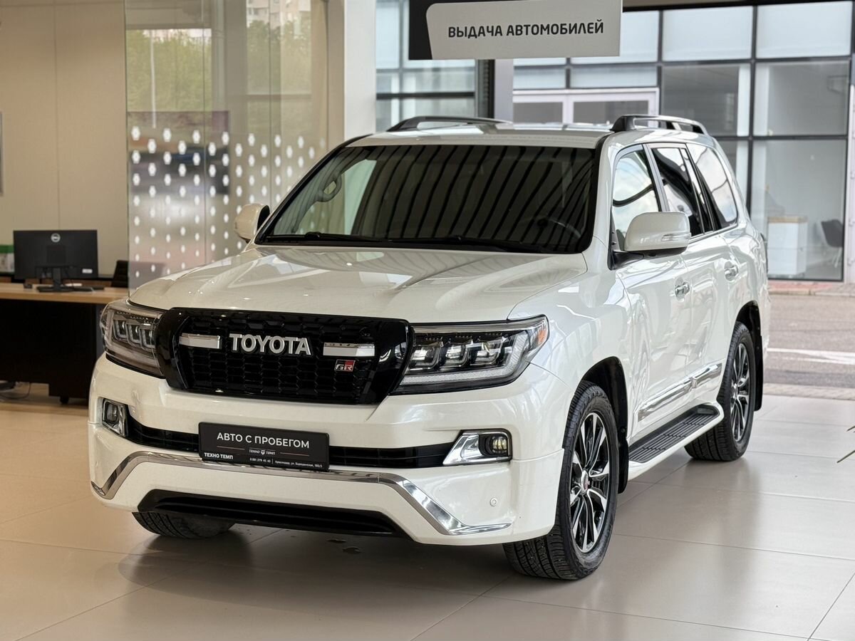 Toyota Land Cruiser 200 Series Рестайлинг 1
