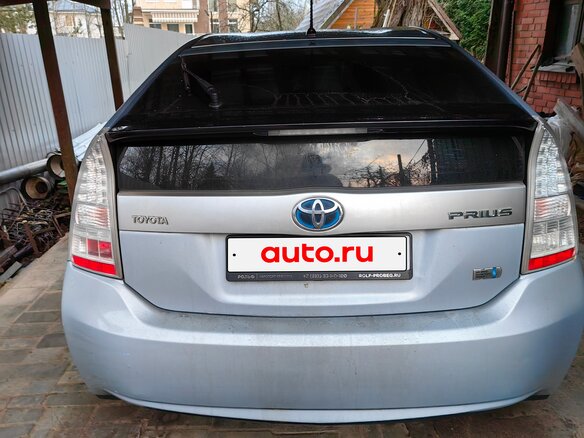 2010 Toyota Prius III (XW30), голубой, 930000 рублей - вид 2
