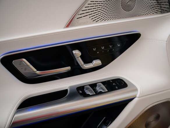 2026 Mercedes-Benz Maybach SL SL 680, красный, 39900000 рублей - вид 28