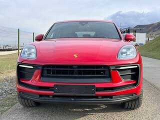 2025 Porsche Macan I Рестайлинг 2, красный, 11500000 рублей, вид 2