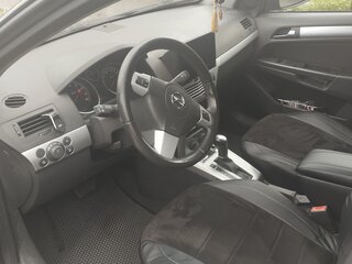 2014 Opel Astra H Рестайлинг, чёрный, 760000 рублей, вид 4