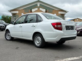 2026 Lada (ВАЗ) Granta I Рестайлинг, белый, 1068000 рублей, вид 3