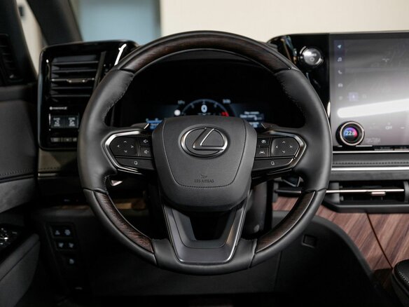 2025 Lexus LM 350h II, чёрный, 16350000 рублей - вид 12