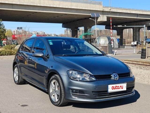 Volkswagen Golf VII