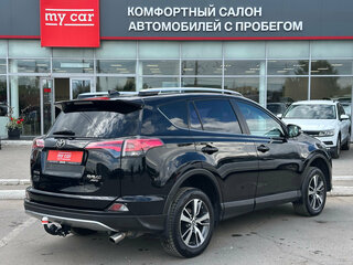 2017 Toyota RAV4 IV (XA40) Рестайлинг, чёрный, 2665000 рублей, вид 4