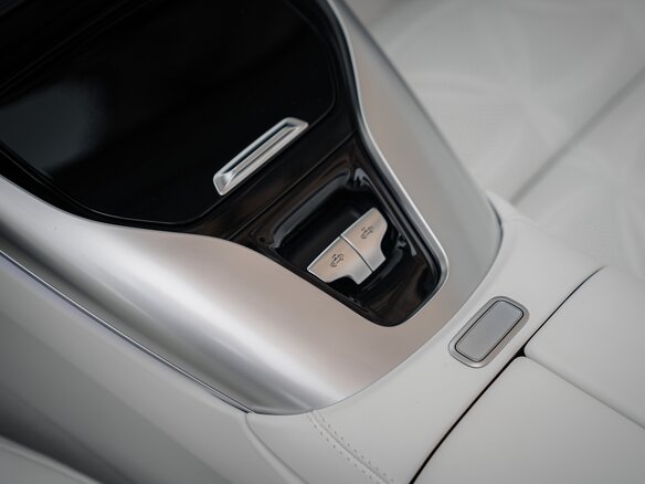 2026 Mercedes-Benz Maybach SL SL 680, красный, 39900000 рублей - вид 31