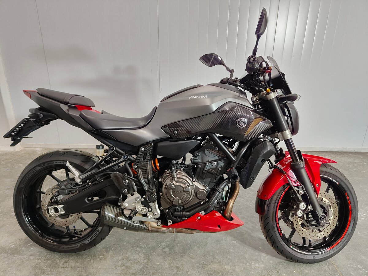 Yamaha MT-07 (FZ-07)