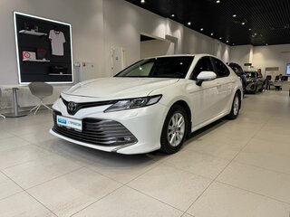 2019 Toyota Camry VIII (XV70), белый, 2069000 рублей, вид 1