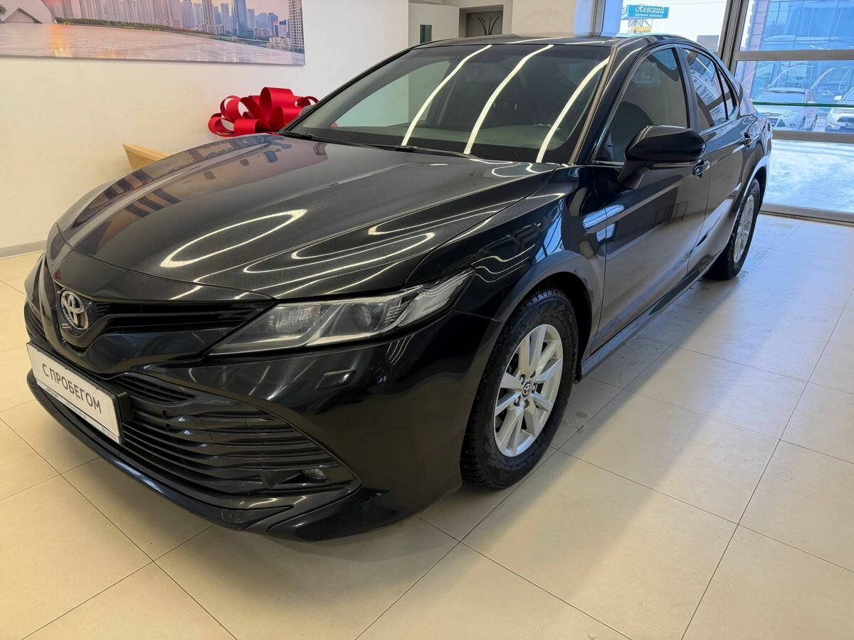 Toyota Camry VIII (XV70)