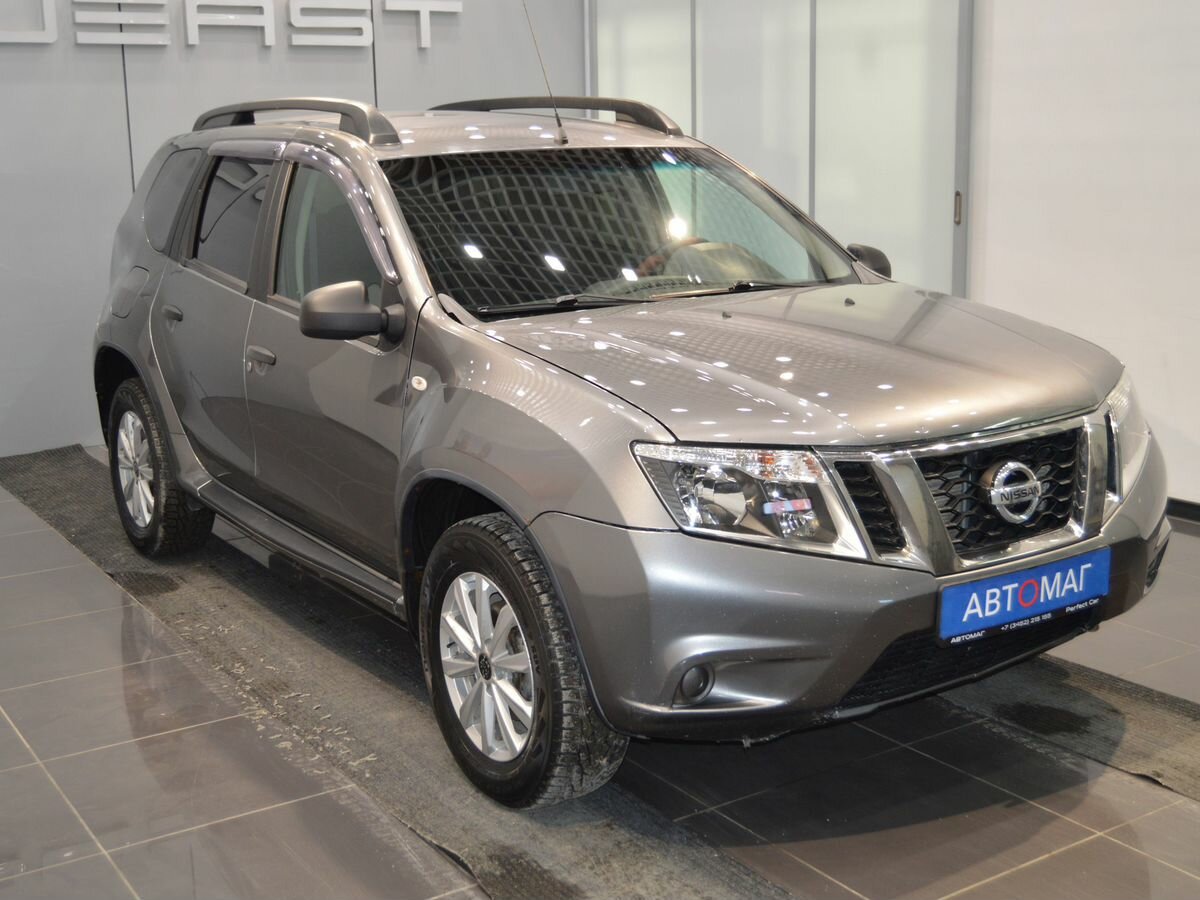 Nissan Terrano III (D10)