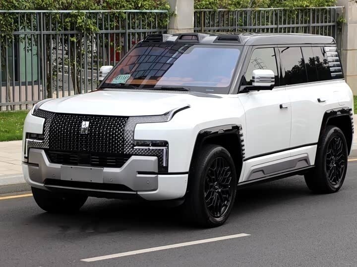 BYD Yangwang U8