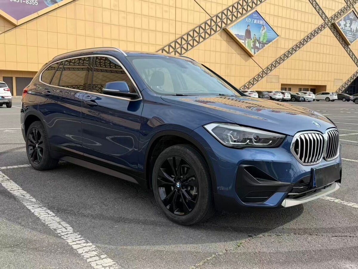 BMW X1 Long 20Li sDrive II (F48) Рестайлинг