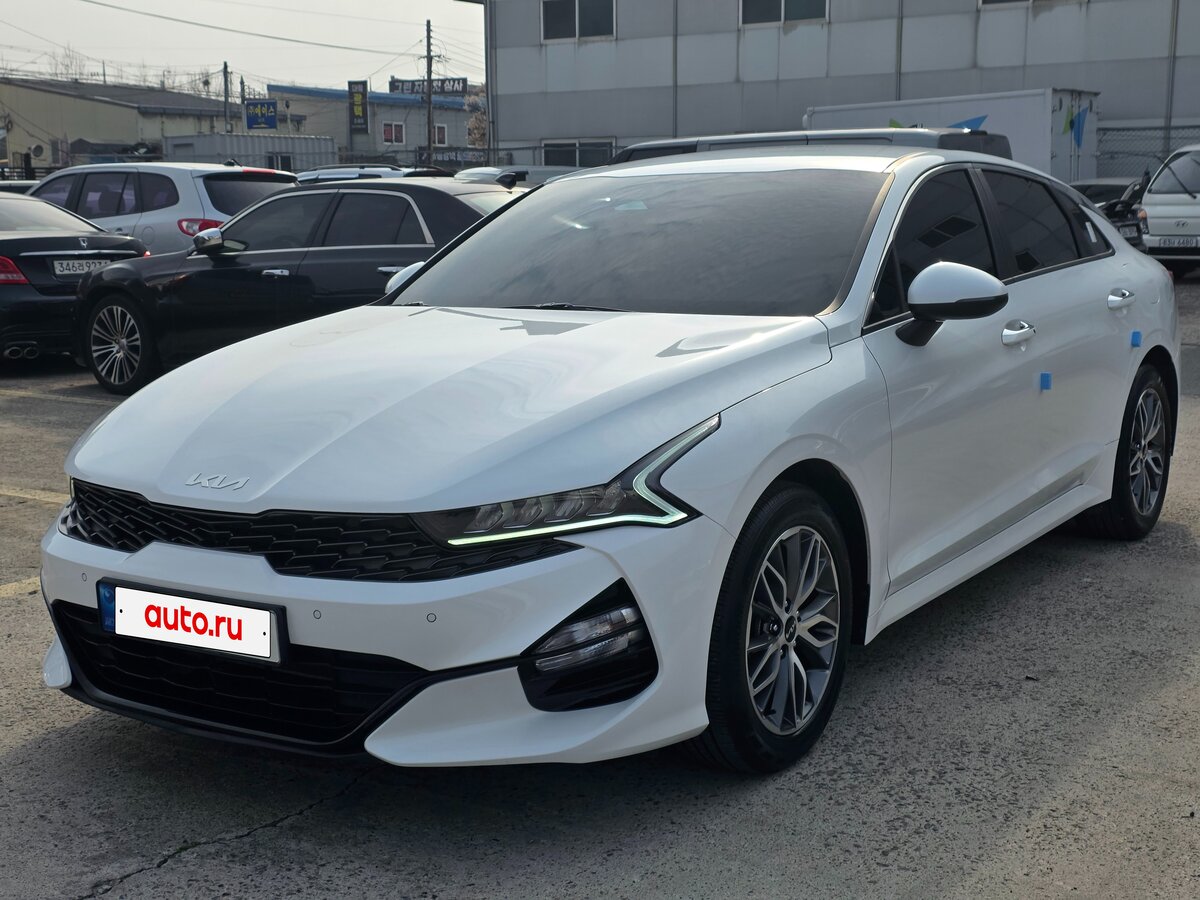 Kia K5 III