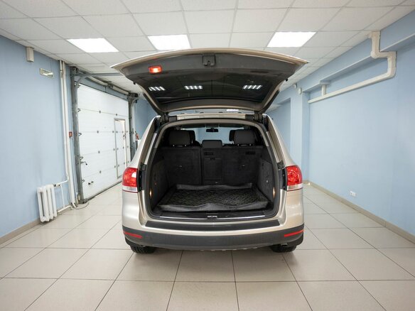2008 Volkswagen Touareg I Рестайлинг, бежевый, 999000 рублей - вид 15