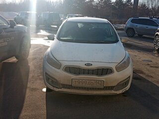 2017 Kia Ceed II Рестайлинг, белый, 1349000 рублей, вид 1