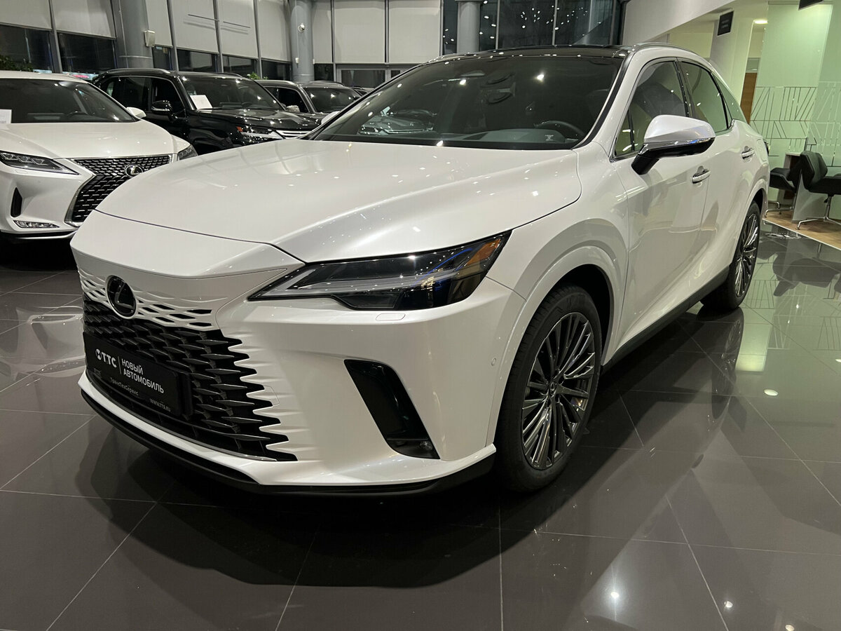 Lexus RX V