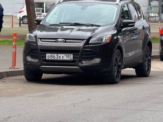 2013 Ford Escape III, чёрный, 1600000 рублей, вид 1