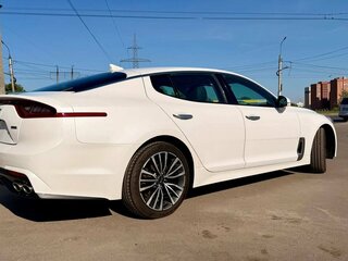2018 Kia Stinger I, белый, 2315000 рублей, вид 2