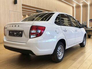2026 Lada (ВАЗ) Granta I Рестайлинг, белый, 1068000 рублей, вид 4