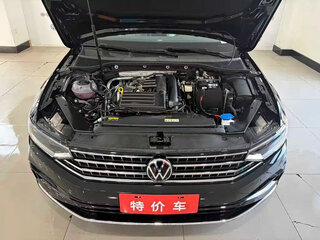 2026 Volkswagen Magotan B8 Рестайлинг, чёрный, 2550000 рублей, вид 3