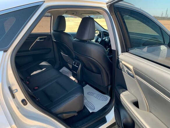 2020 Lexus RX 300 IV Рестайлинг, белый, 4450000 рублей - вид 13