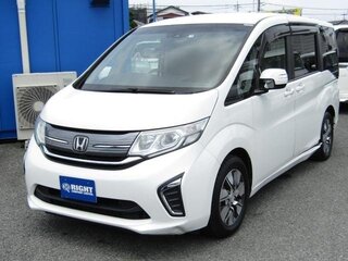 2017 Honda Stepwgn V, белый, 1250005 рублей, вид 1