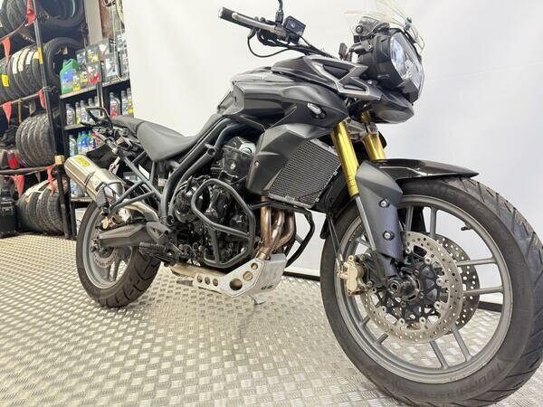Triumph Tiger 800