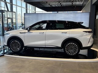 2025 Exeed RX, белый, 5490000 рублей, вид 3