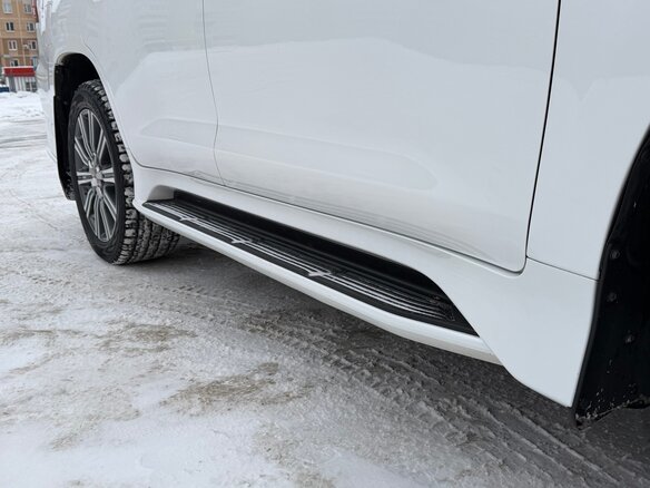 2017 Lexus LX 570 III Рестайлинг 2, белый - вид 14