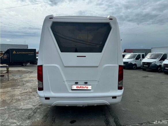 2016 Iveco Daily, белый, 2200000 рублей - вид 3