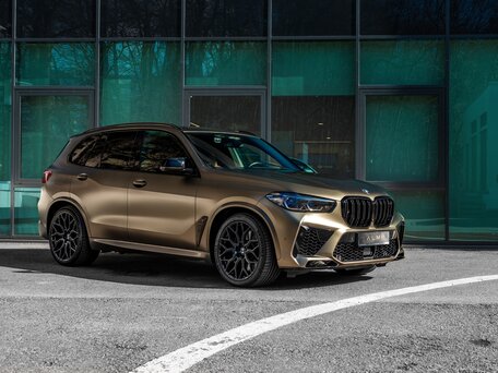2021 BMW X5 M III (F95), серый, 10500000 рублей, вид 4