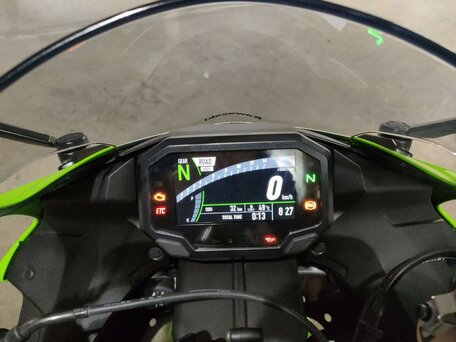 Купить б/у Kawasaki ZX-6 Ninja инжектор в Москве: зелёный спорт