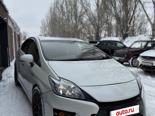 2011 Toyota Prius III Рестайлинг (XW30), белый, 1111000 рублей, вид 1