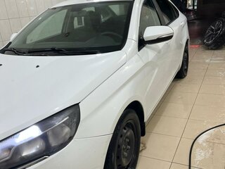 2022 Lada (ВАЗ) Vesta I, белый, 850000 рублей, вид 1