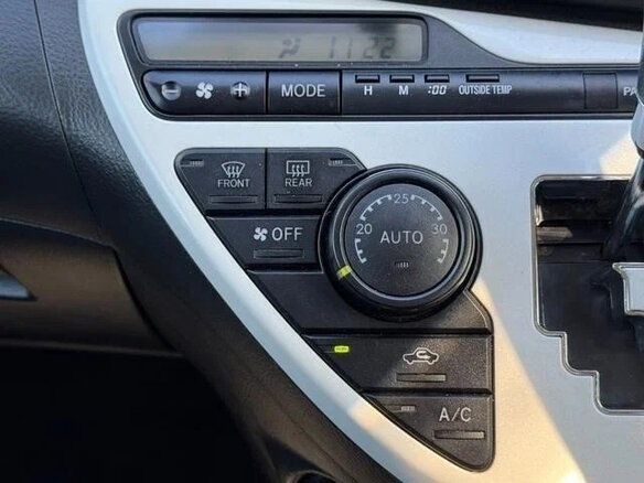 2017 Toyota ISis I Рестайлинг, чёрный, 1090333 рублей - вид 27