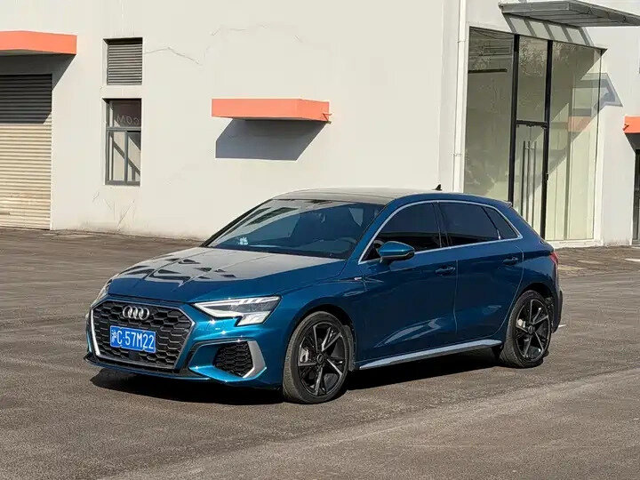 Audi A3 Sportback 35 TFSI IV (8Y)