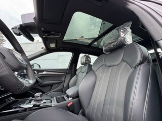 2025 Audi Q5 L 45 TFSI II (FY) Рестайлинг, чёрный, 5387000 рублей, вид 3