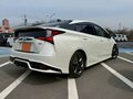 2022 Toyota Prius IV Рестайлинг (XW50), белый, 1560000 рублей - вид 5
