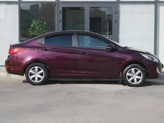 2011 Hyundai Solaris I, фиолетовый, 690000 рублей, вид 4