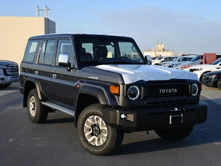 2025 Toyota Land Cruiser 76 70 Series Рестайлинг 2, серый, 13440000 рублей, вид 1