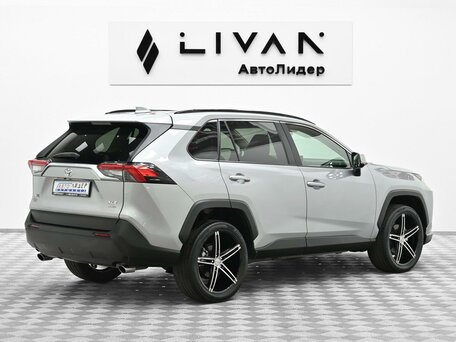 2021 Toyota RAV4 V (XA50), серый, 3505000 рублей, вид 4