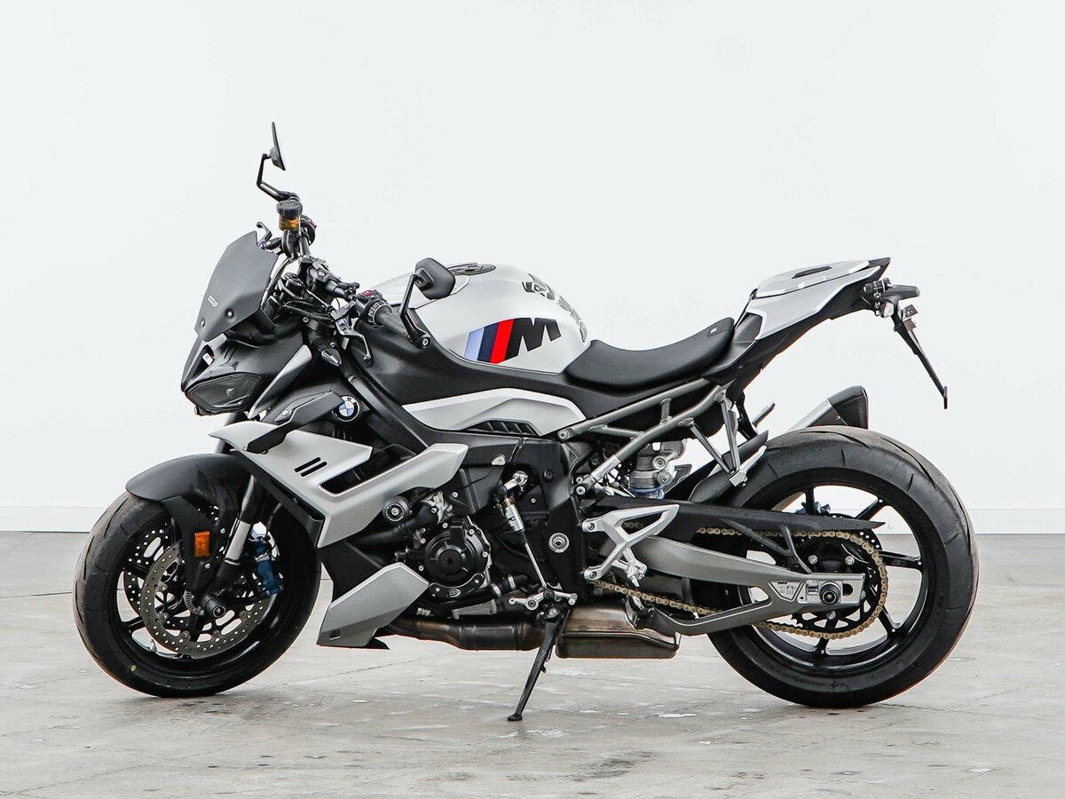 BMW M 1000 R