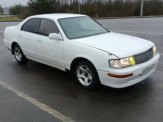 1993 Toyota Crown IX (S140), белый, 380000 рублей, вид 1