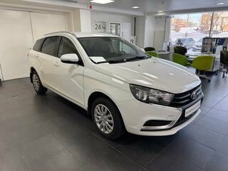 2021 Lada (ВАЗ) Vesta SW I, белый, 875000 рублей, вид 1