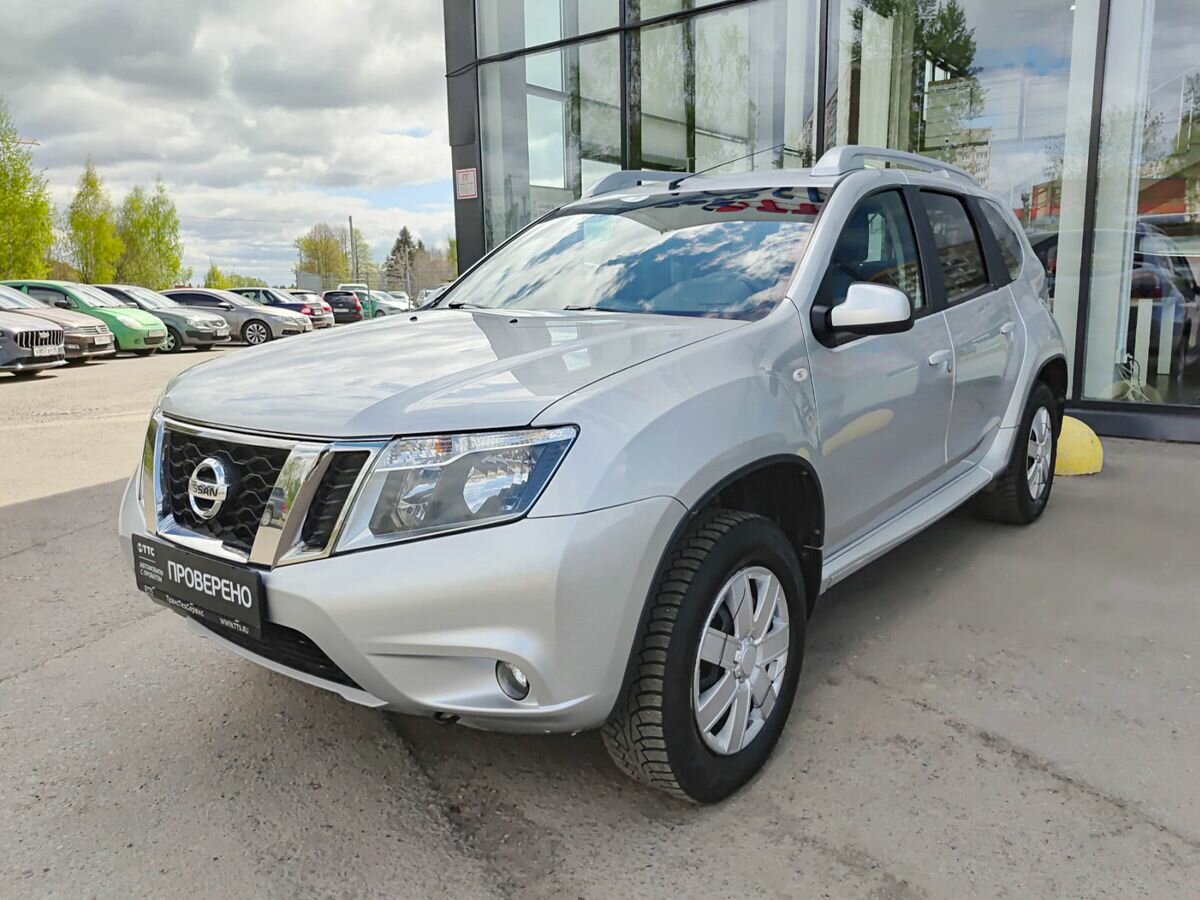 Nissan Terrano III (D10)